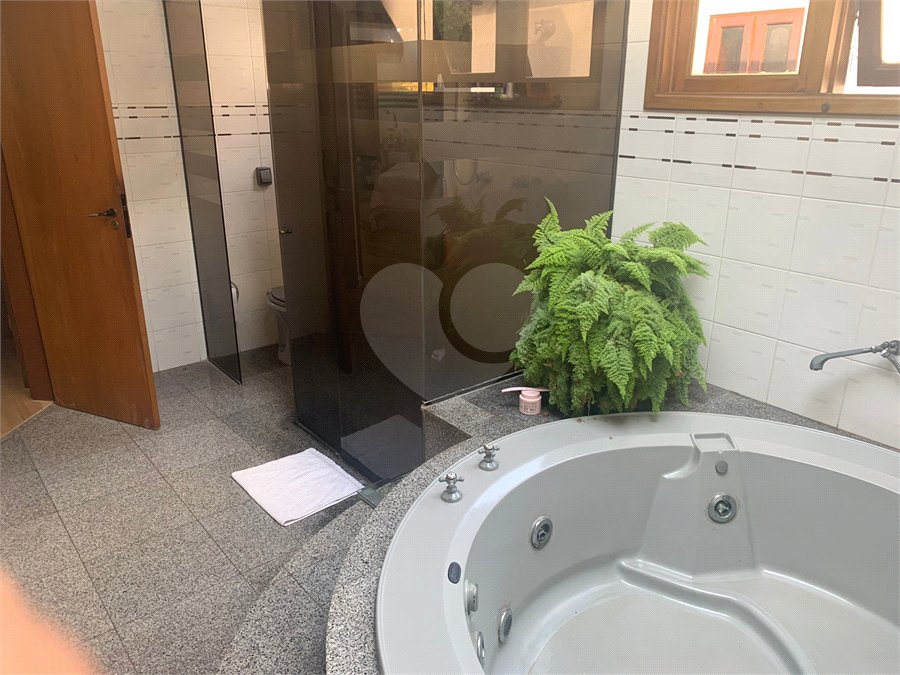 Casa à venda com 3 quartos, sendo 2 suítes,  no condomínio Village Davignon, Sorocaba - SP