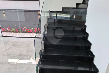 Casa à venda ou para alugar com 3 suítes no condomínio Residencial Veredas, Mogi das Cruzes - SP