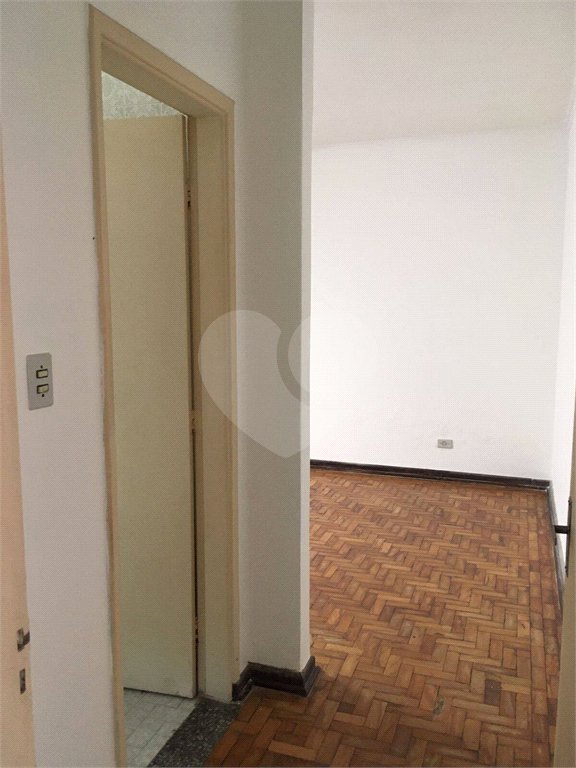 Casa à venda com 3 quartos, sendo 1 suíte, em Parque Bristol, São Paulo, SP