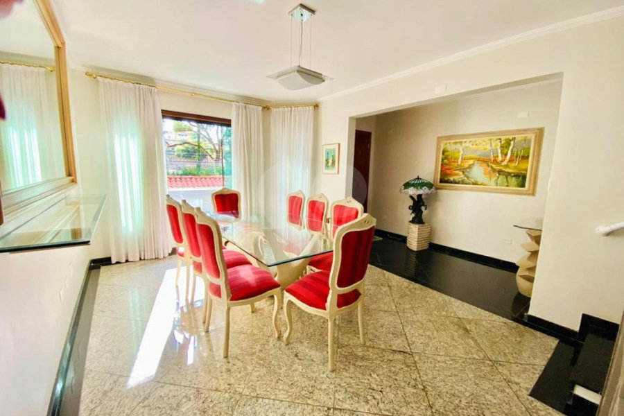 Sobrado à venda com 3 quartos, sendo 1 suíte, em Tremembé, São Paulo, SP