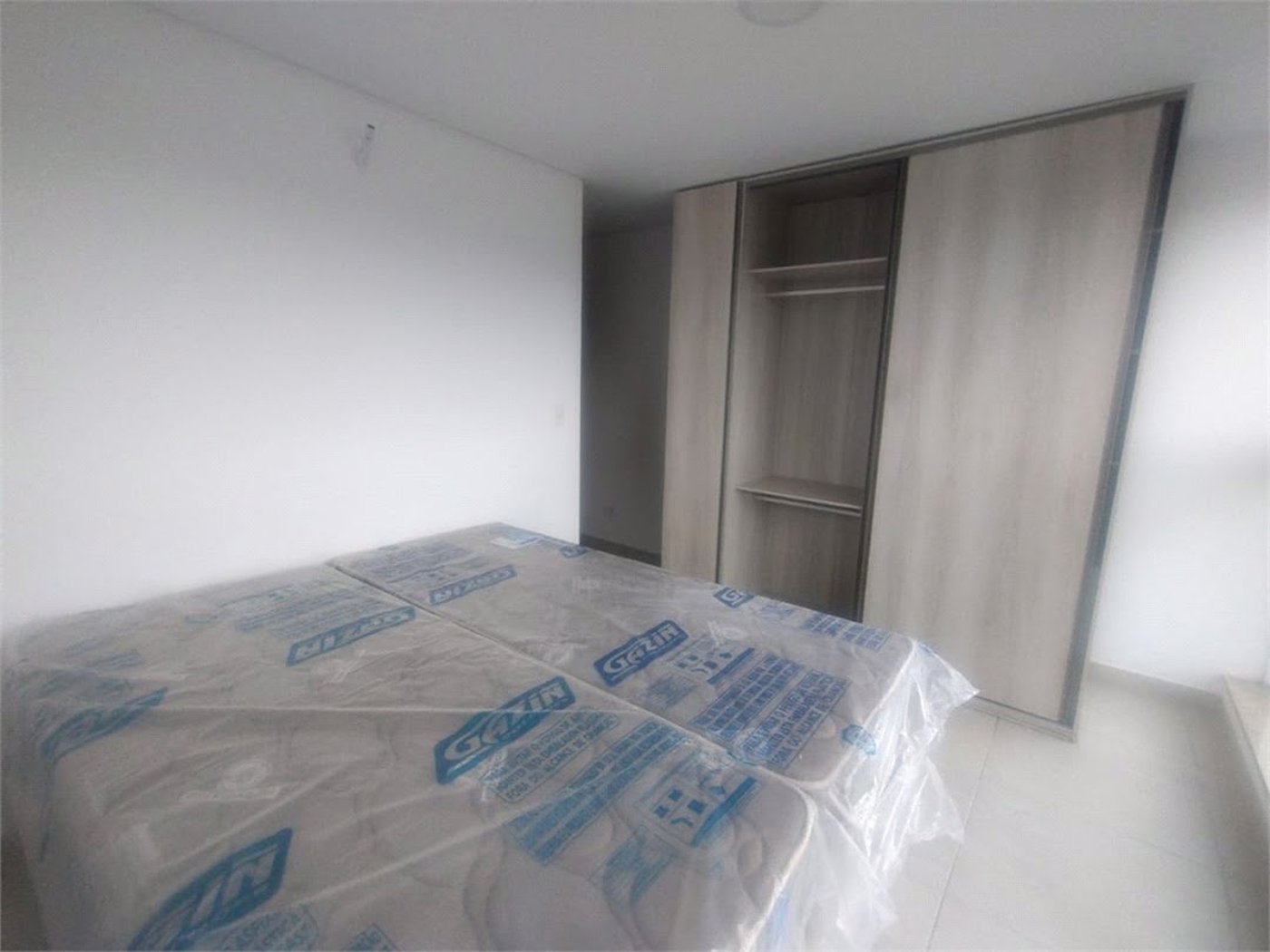 Apartamento Residencial à venda, Jardim Virginia, Guarujá - AP0274.