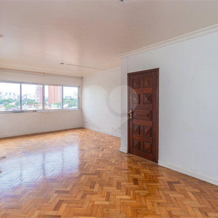 Apartamento à venda com 3 quartos, sendo 1 suíte, em Campo Belo, São Paulo, SP