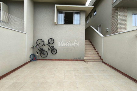 Casa à venda com 3 suítes em Jardim Maristela, Atibaia, SP