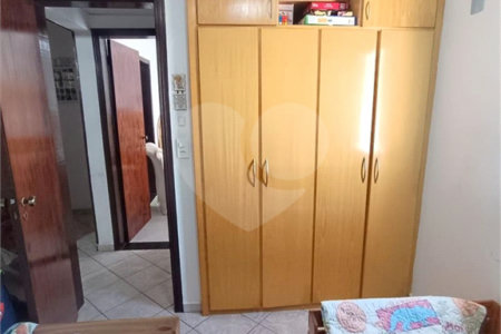 Sobrado à venda com 3 quartos, sendo 1 suíte, em Cidade Continental, São Paulo, SP