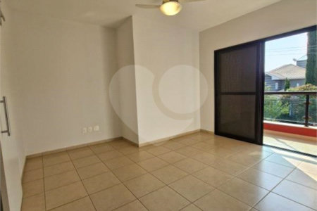 Casa à venda ou para alugar com 3 quartos, sendo 1 suíte, no condomínio Recanto dos Paturis, Vinhedo - SP