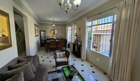 Sobrado à venda com 4 quartos, sendo 1 suíte,  em Vila Jaguara, São Paulo, SP