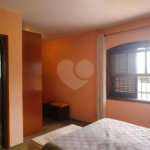 Sobrado à venda com 3 quartos, sendo 1 suíte,  em Jardim Ester, São Paulo, SP