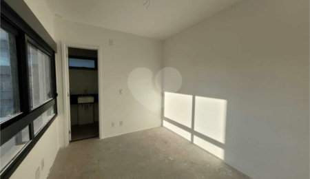 Apartamento à venda com 3 suítes em Água Branca, São Paulo, SP