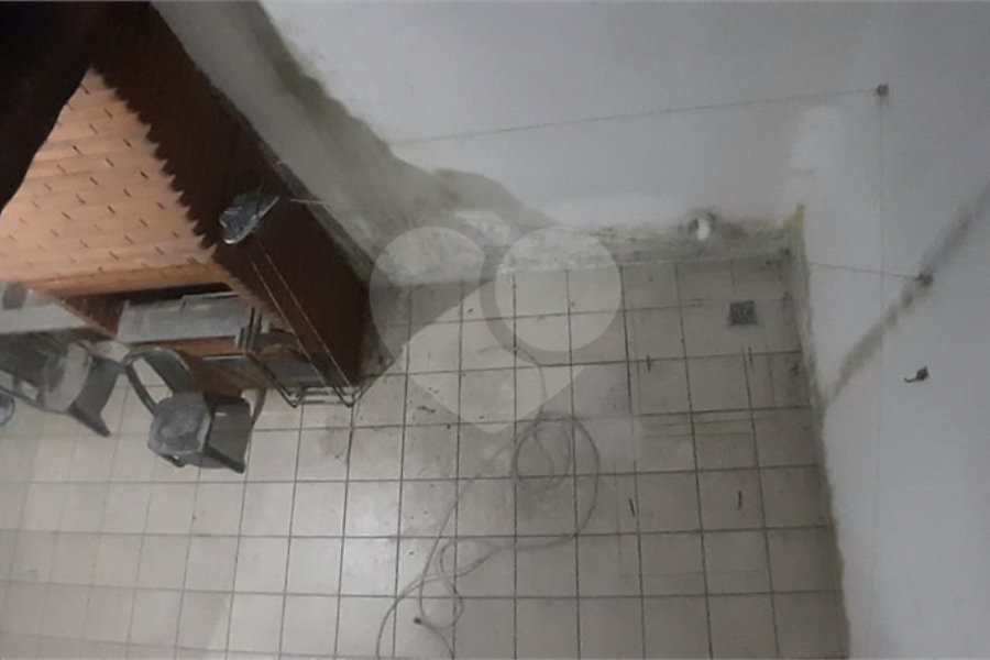 Casa à venda com 3 quartos, sendo 1 suíte, no condomínio Village Palmas, São Paulo - SP