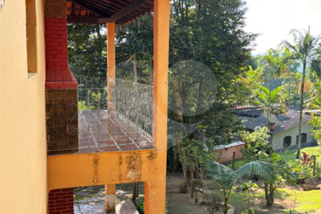 Sítio à venda com 5 quartos, sendo 1 suíte,  em Mirante do Arujá, Arujá, SP