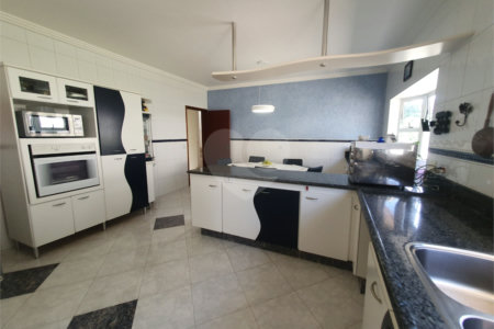 Casa à venda com 5 suítes no condomínio Vila Hípica I, Vinhedo - SP