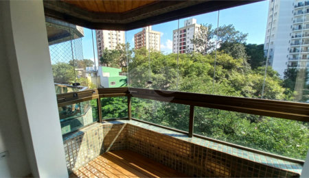 Apartamento à venda com 3 quartos, sendo 1 suíte,  em Vila Indiana, São Paulo, SP