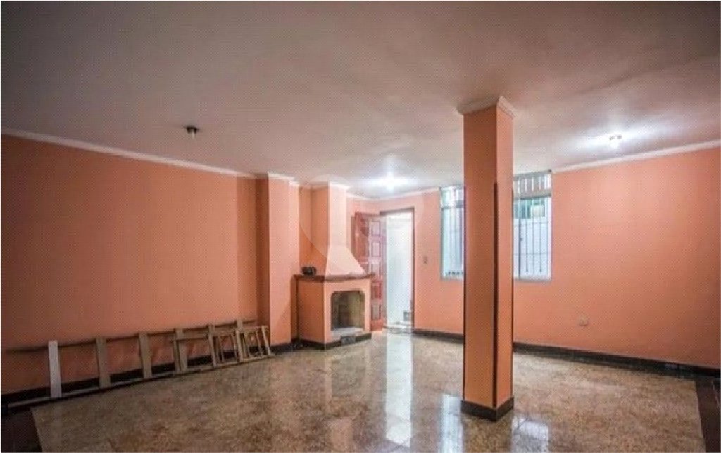 Sobrado à venda com 4 quartos, sendo 1 suíte,  em Vila Parque Jabaquara, São Paulo, SP