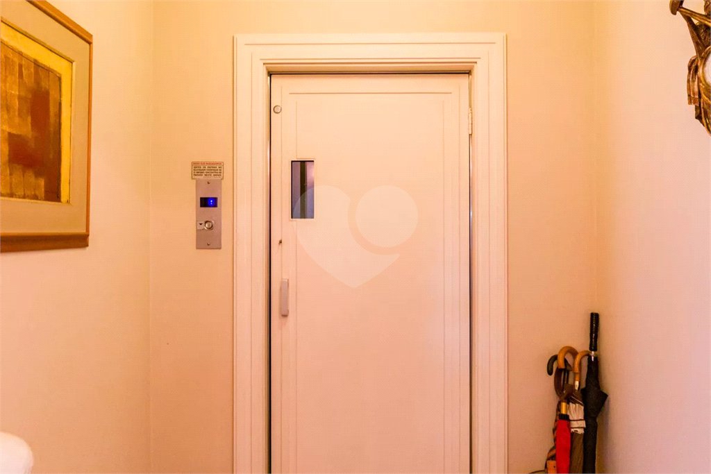 Apartamento à venda com 4 quartos, sendo 2 suítes, em Real Parque, São Paulo, SP