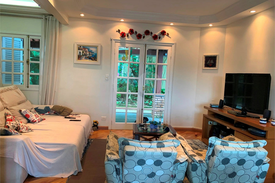 Sobrado à venda com 3 quartos, sendo 1 suíte, em Tremembé, São Paulo, SP
