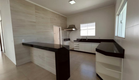Casa à venda com 3 suítes, em Orla Norte, Porto Seguro, BA