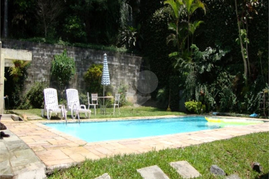 Casa Térrea à venda com 4 quartos, sendo 2 suítes,  em Vila Albertina, São Paulo, SP