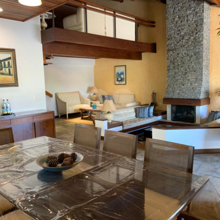 Casa à venda com 6 quartos, sendo 4 suítes, no condomínio São Joaquim, Vinhedo - SP