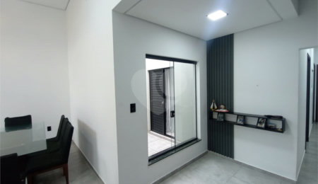 Casa à venda com 3 quartos, sendo 1 suíte,  em Vila Santana, Itapetininga, SP