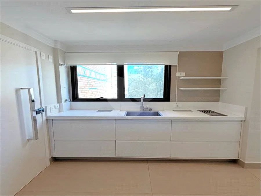 Apartamento para alugar com 2 suítes em Vila Andrade, São Paulo, SP