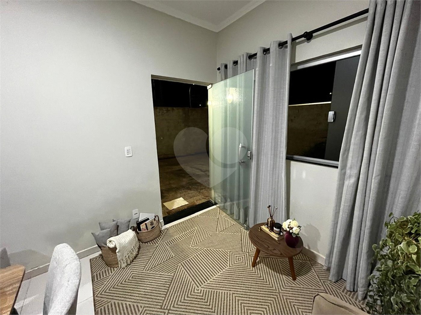 Casa à venda com 2 quartos em Residencial Villaggio Di Capri, Itapetininga, SP