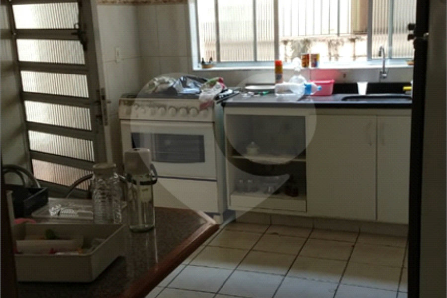 Sobrado à venda com 2 quartos em Tremembé, São Paulo, SP