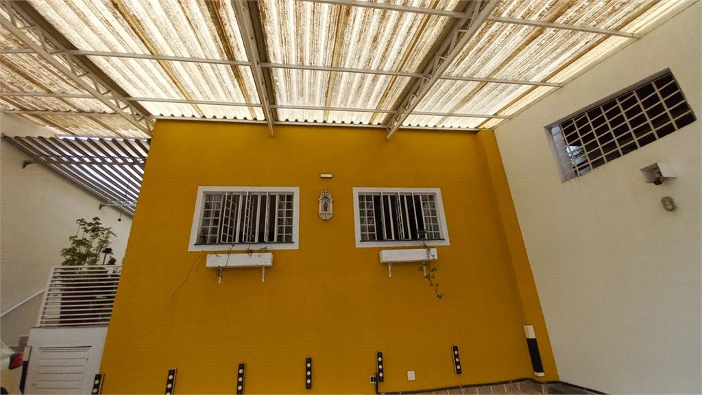 Sobrado à venda com 3 quartos, sendo 1 suíte, em Vila Gomes, São Paulo, SP
