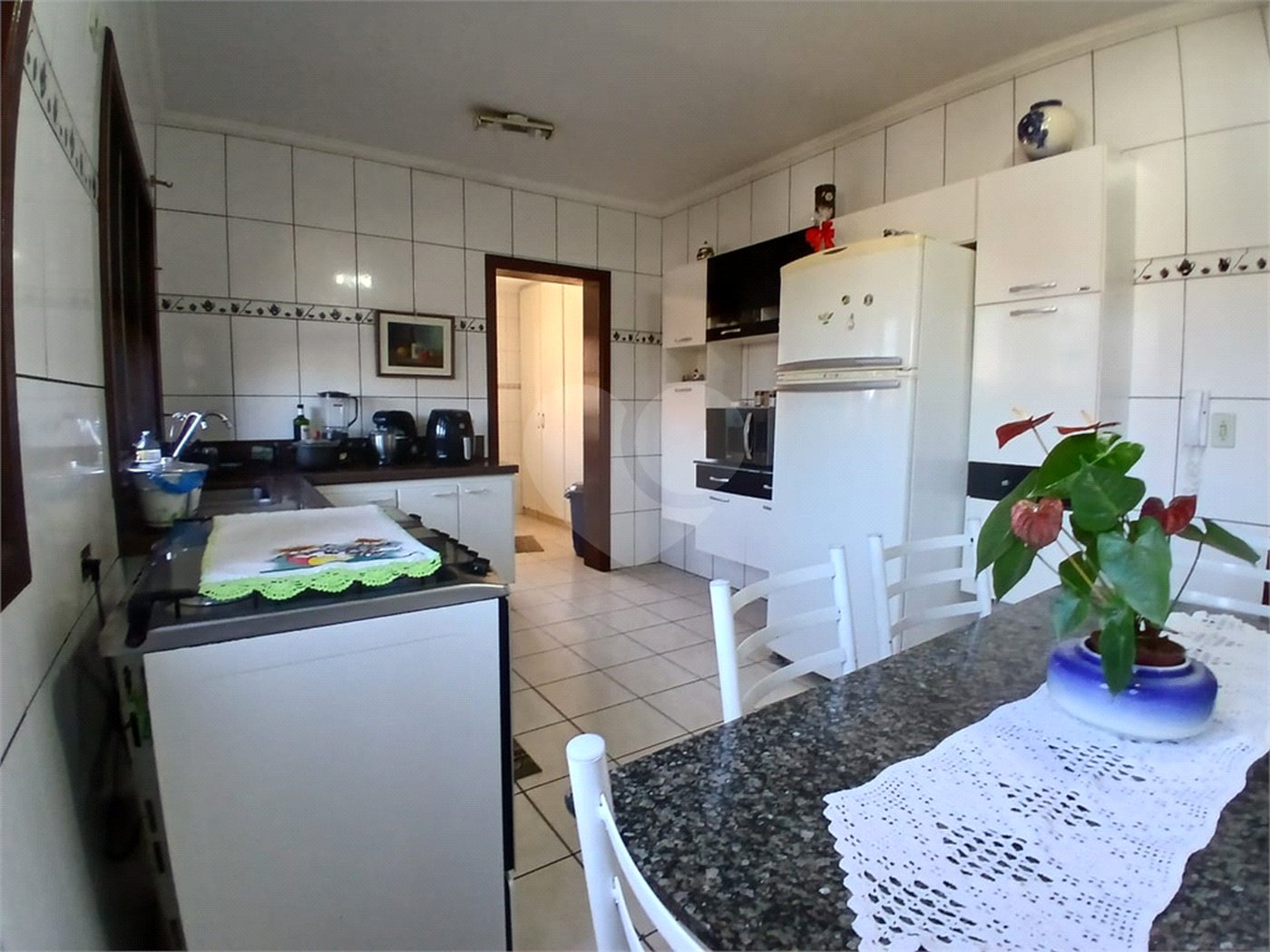Casa à venda com 3 quartos, sendo 2 suítes, em Jardim Brogotá, Atibaia, SP