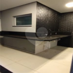 Casa à venda com 3 quartos, sendo 1 suíte, no condomínio Rio das Pedras, Salto - SP