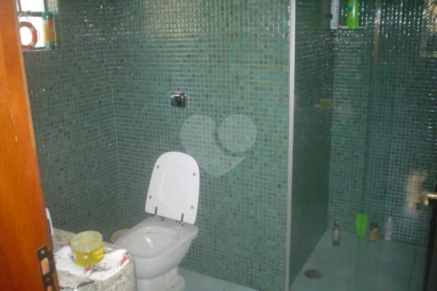 Sobrado à venda com 3 quartos, sendo 2 suítes, em Tremembé, São Paulo, SP