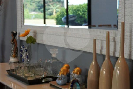 Casa à venda com 4 quartos, sendo 2 suítes, no condomínio Primavera, Salto - SP