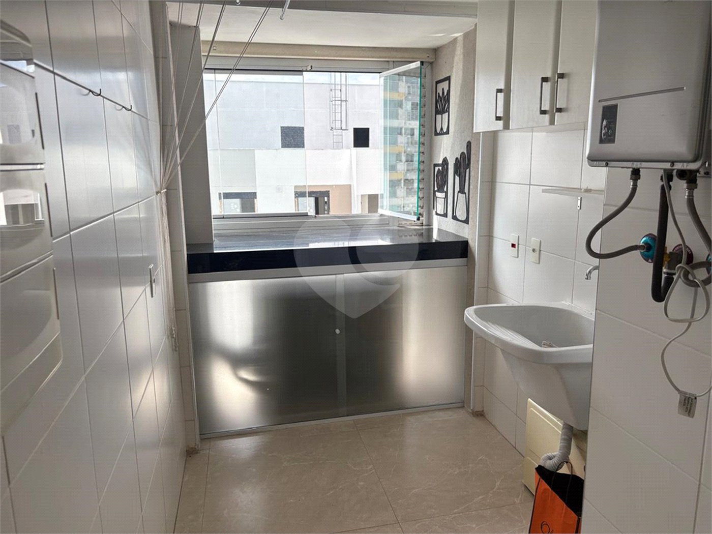 Apartamento à venda com 2 quartos, sendo 1 suíte, em Santo Amaro, São Paulo, SP