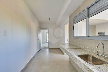 Apartamento à venda com 3 suítes em Jardim Marajoara, São Paulo, SP