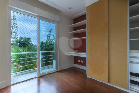 Casa à venda com 4 suítes no condomínio Las Cumbres, São Paulo - SP