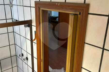 Apartamento à venda com 4 suítes em Vila Uberabinha, São Paulo, SP