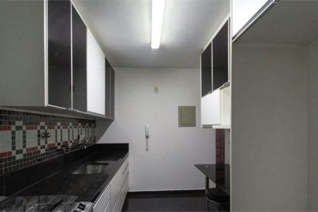 Cobertura à venda com 4 quartos, sendo 1 suíte,  em Jardim Londrina, São Paulo, SP