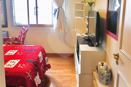 Apartamento à venda com 3 quartos, sendo 1 suíte, em Pinheiros, São Paulo, SP