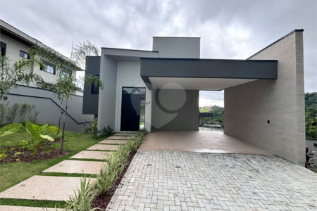 Terreno à venda com 3 suítes no condomínio Quintas da Boa Vista, Atibaia - SP