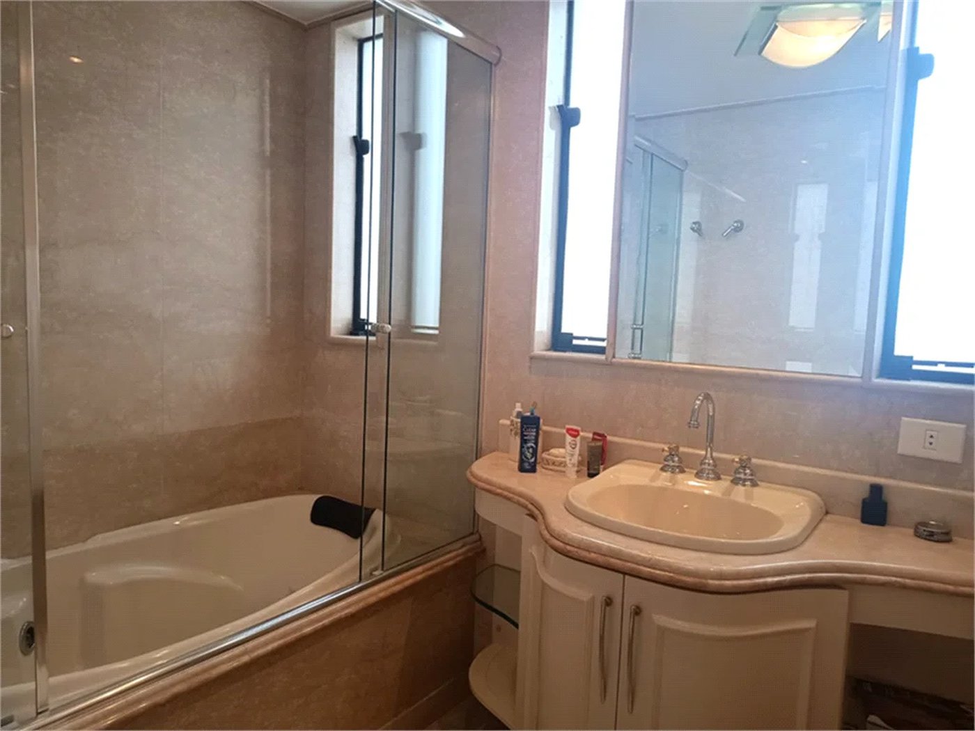 Apartamento à venda com 4 suítes em Vila Suzana, São Paulo, SP