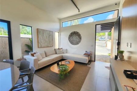 Casa à venda com 3 quartos, sendo 1 suíte, no condomínio Residencial Consoli, Atibaia - SP