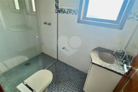 Casa à venda com 4 suítes no condomínio Parque Village Castelo, Itu - SP