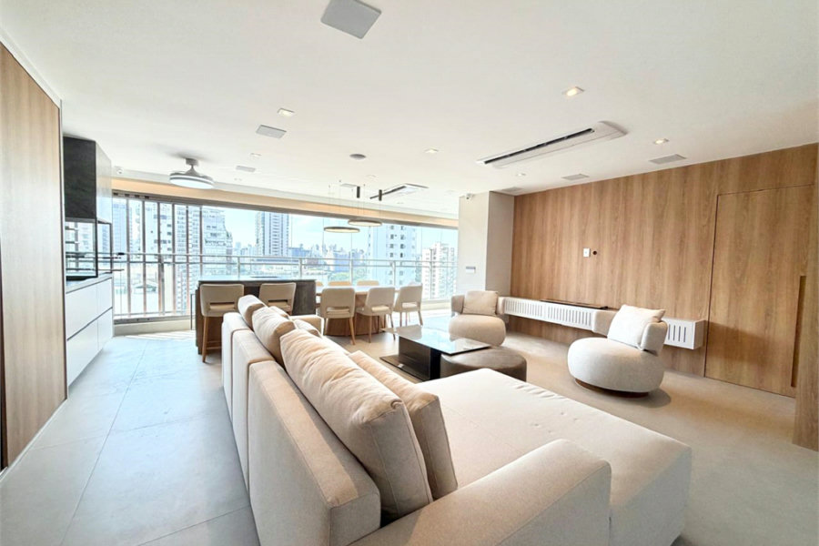 Apartamento à venda com 3 suítes em Campo Belo, São Paulo, SP