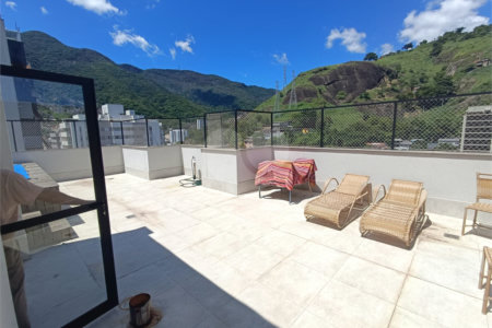 Cobertura à venda com 3 quartos, sendo 1 suíte, em Tijuca, Rio de Janeiro, RJ