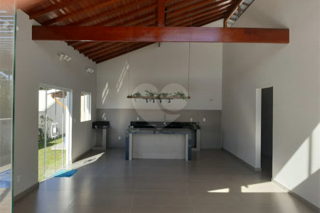 Terreno em condomínio à venda com 4 quartos, sendo 2 suítes,  em Caravelas, Armação dos Búzios, RJ