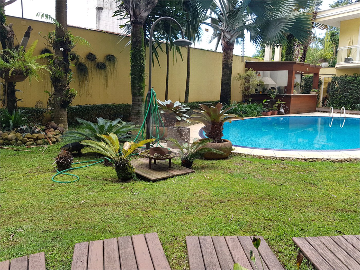 Casa à venda com 5 suítes em Jardim Marajoara, São Paulo, SP