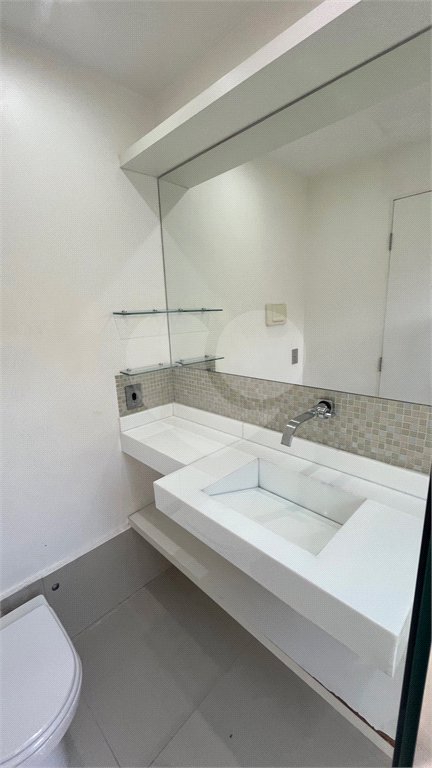 Apartamento à venda com 2 quartos, sendo 1 suíte,  em Carandiru, São Paulo, SP