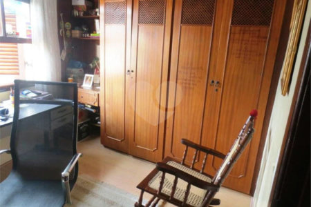 Sobrado à venda com 4 quartos, sendo 1 suíte, em Tucuruvi, São Paulo, SP