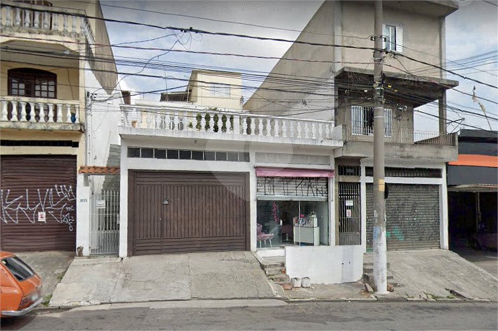 Casa à venda com 7 quartos, sendo 1 suíte, em Aliança, Osasco, SP