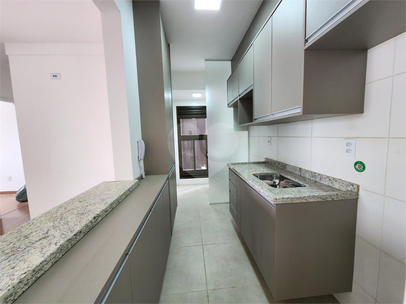 Apartamento à venda com 2 quartos, sendo 1 suíte,  em Jardim Piratininga, Sorocaba, SP