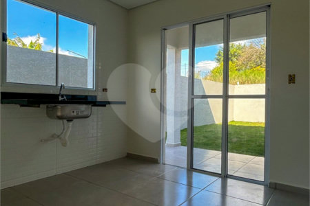 Casa à venda com 2 suítes em Vila Santa Helena, Atibaia, SP